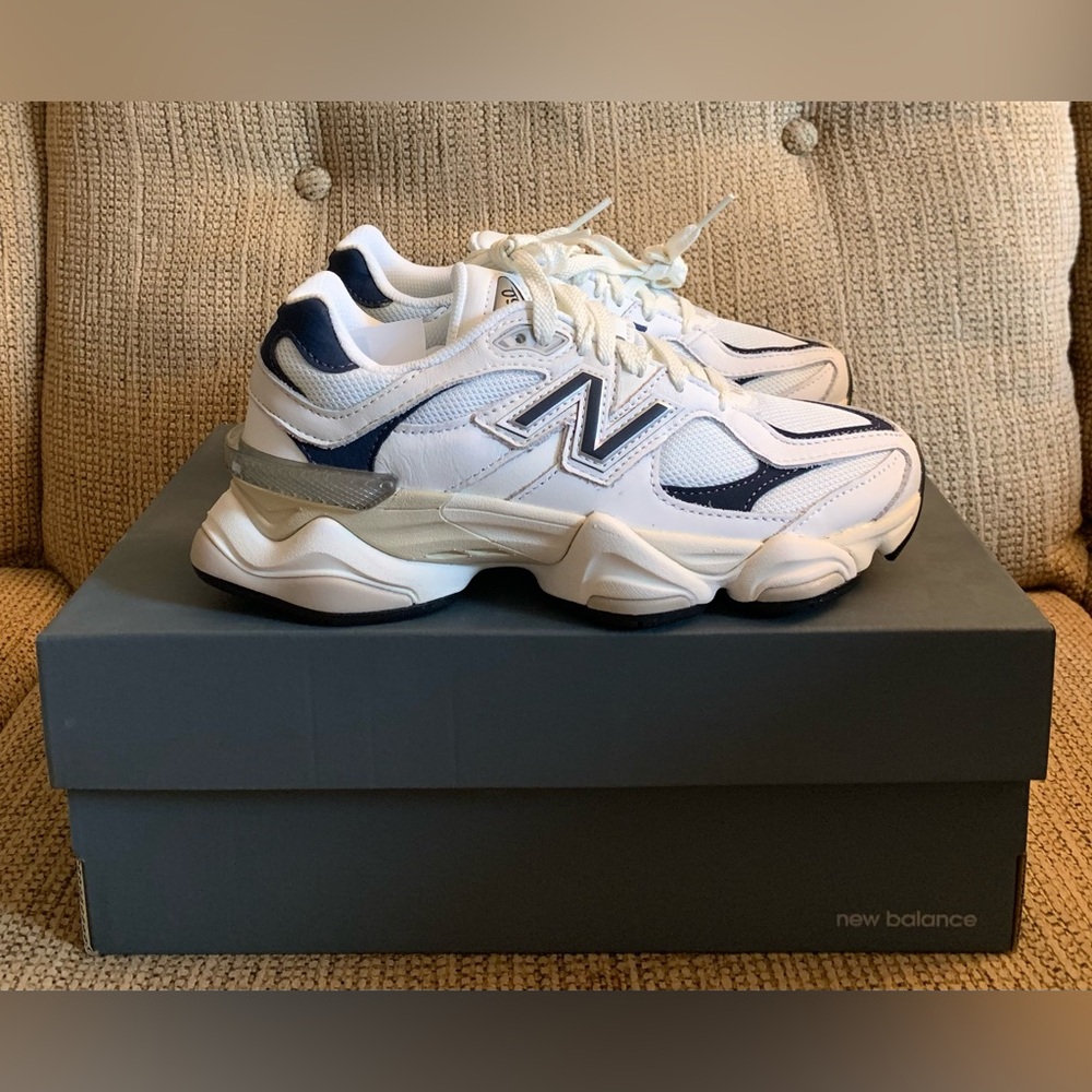 New Balance 9060 White Navy U9060VNB - Women’s Size 6 US - Sea Salt Shoes NEW - Picture 8 of 11